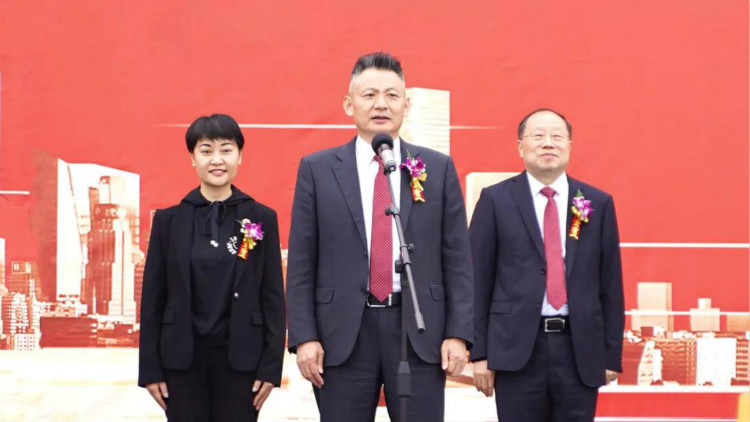新华教育集团打造四川高等职业教育标杆