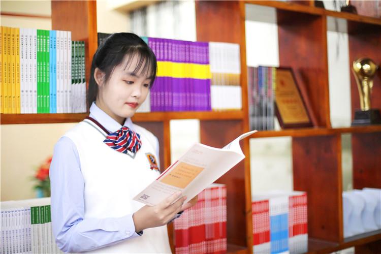 媒体关注：职业教育聚焦“真本事” 新华引路学子“好前程”