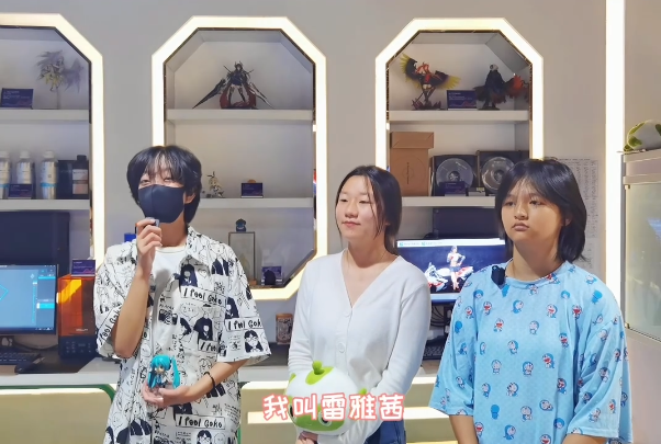 三姐妹一同报名,圆梦新华