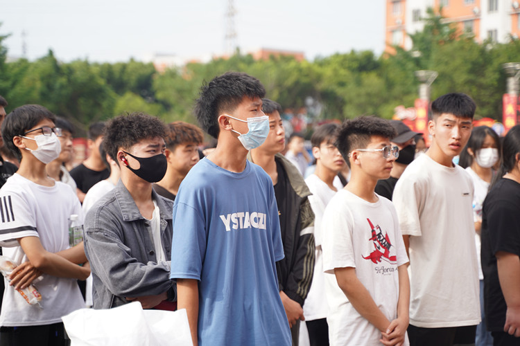 图为欢送会现场