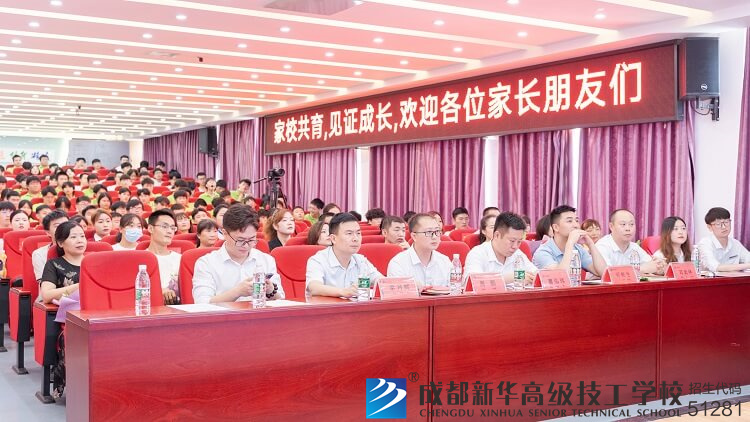 2021春季毕业班学生结课答辩活动