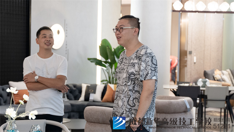 成都鹊上梧桐有限公司企业研学游