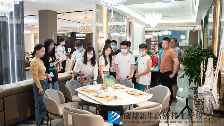 成都鹊上梧桐有限公司企业研学游
