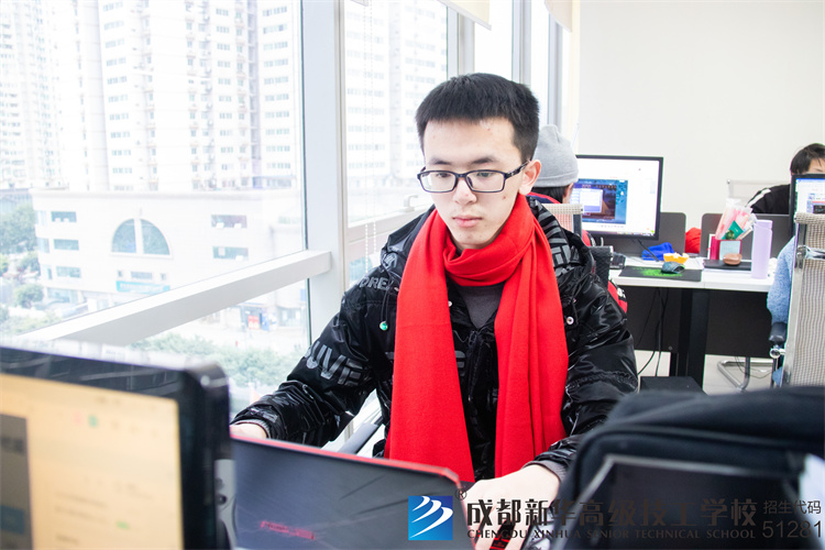 校领导回访度梦传媒就职的同学