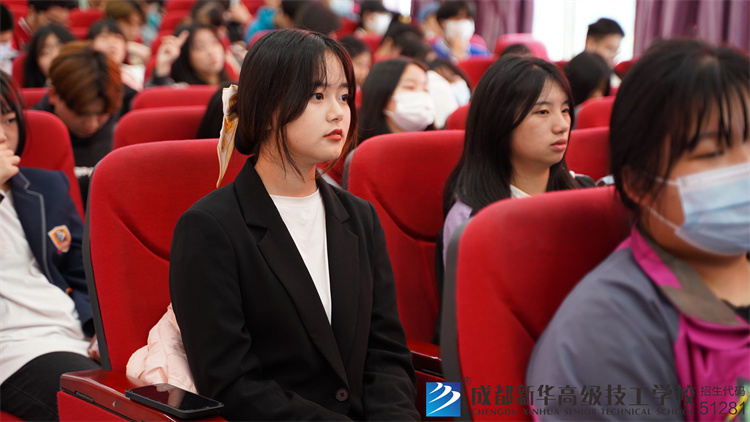 成都新华阶段成果毕业汇报