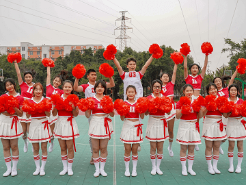 <b>【2021.12】成都市技工院校拉拉操比赛</b>