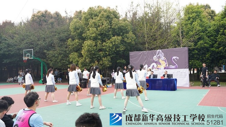 成都新华校园篮球赛