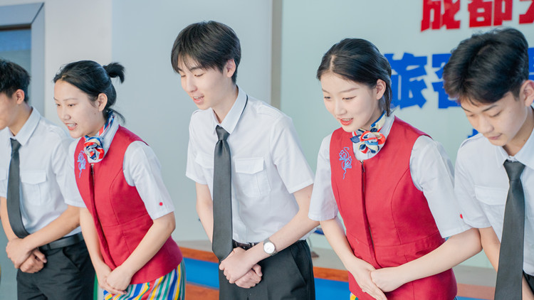 图为新华学子上课场景
