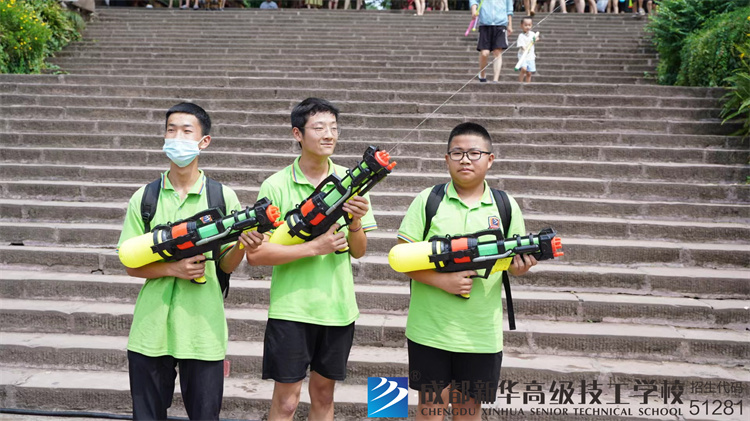 成都新华新生素质拓展活动