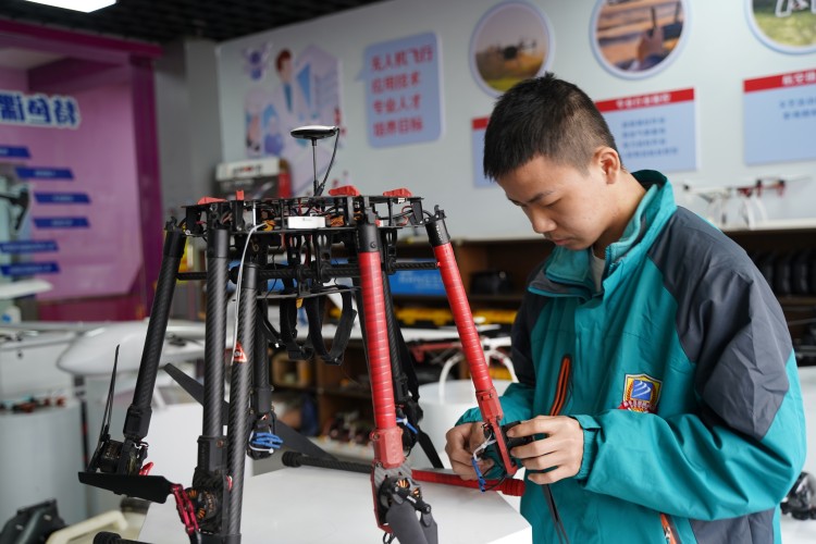 新华新起点，打工人重返校园是一种什么样的体验？