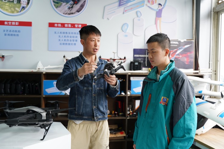 新华新起点，打工人重返校园是一种什么样的体验？