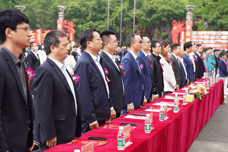 高技能人才培训基地揭牌暨校企签约活动
