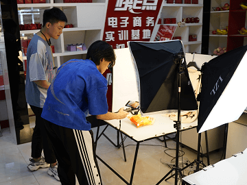 <b>【2022.6】“新华&正大”杯短视频营销大赛</b>
