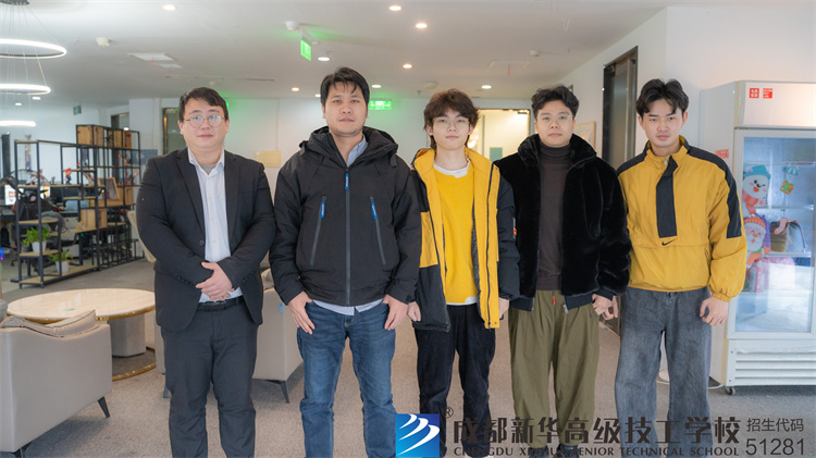 12月成都新华高级技工学校企业回访