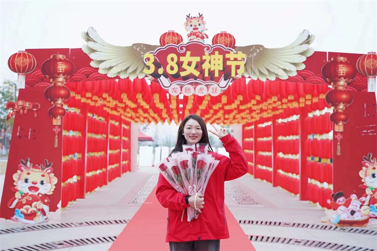 妇女节！献给所有成都新华的女老师们