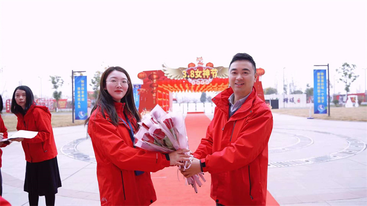 妇女节！献给所有成都新华的女老师们