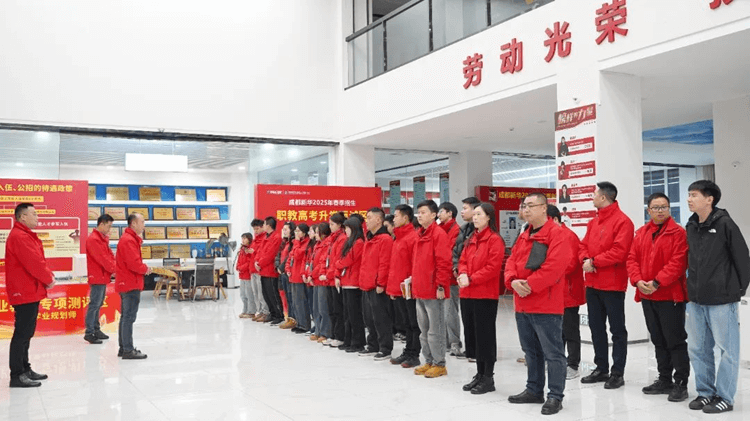 开学一个多月，新华学子的校园生活是什么样的呢？